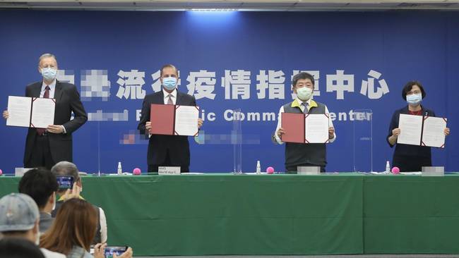 美衛生部長稱“若新冠出現在美國，輕松搞定” 華春瑩：真的？！