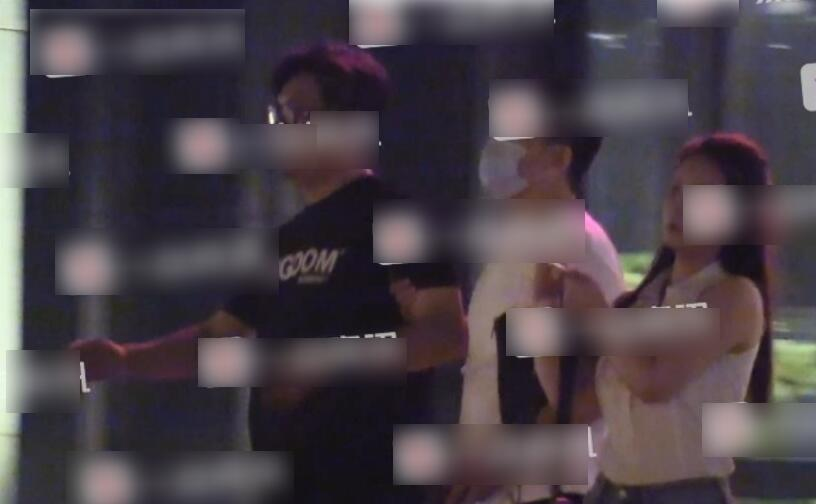 王岳倫與女子舉止親密什么情況?終于真相了,原來(lái)是這樣！