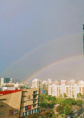 9月第1天！雷雨過后 北京天空再現雙彩虹刷爆朋友圈