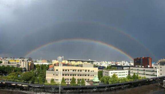 9月第1天！雷雨過后 北京天空再現雙彩虹刷爆朋友圈