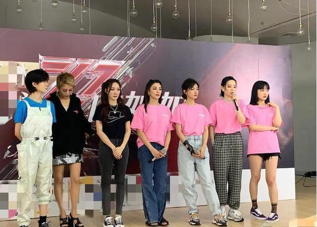 七位姐姐關系不和實錘？乘風破浪的姐姐總導演秒刪 詳情始末