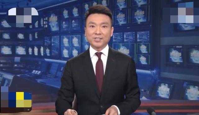 臨危不亂！康輝口播20多分鐘，全程保持微笑狀態(tài)