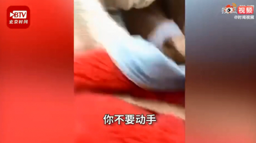 啥情況？平遙古城一店員與游客起沖突，具體發(fā)生了什么？  