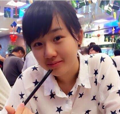 “女大十八變”知名主持孟非罕曬23歲女兒美照