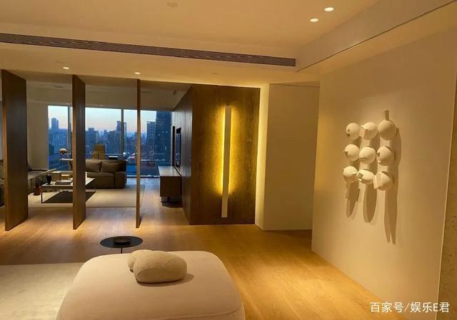 太壕了！向太曬向佐郭碧婷豪宅內(nèi)景