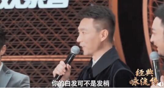 央視boys合體!康輝說和21歲最大差別是臉的寬度,年輕時照片公開