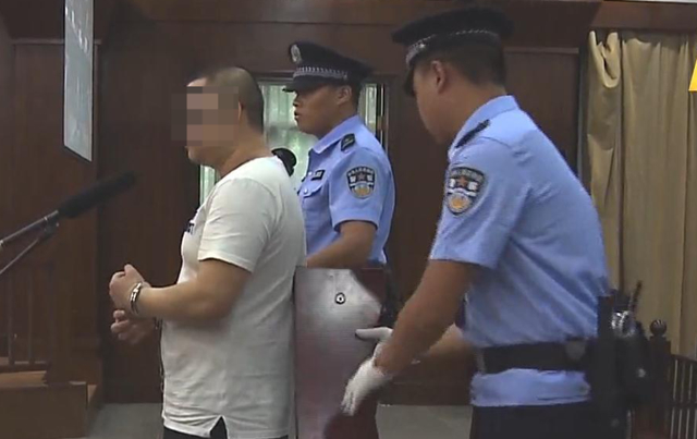 因癡迷網上賭博且欠下巨額債務 男子欠債刺死11歲學生被執行死刑