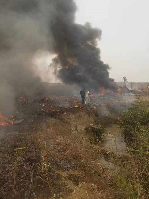 尼日利亞一空軍客機(jī)墜毀 機(jī)上7人全部遇難