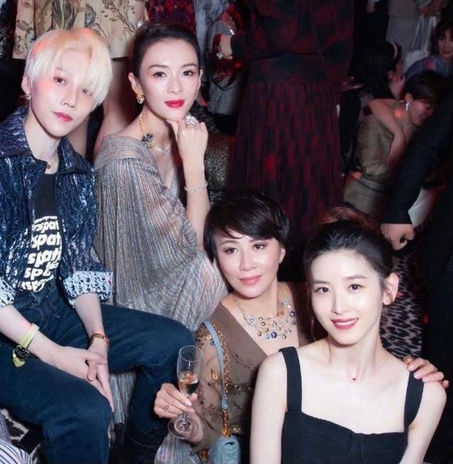 氣質、優雅、酷颯、白富美！章子怡劉嘉玲章澤天劉雨昕同框太絕了