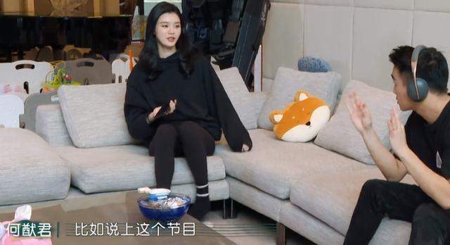 三年抱倆！奚夢(mèng)瑤宣布懷二胎 之前亮相時(shí)孕味明顯