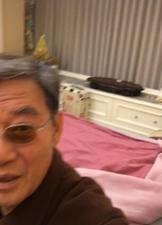 68歲李立群曬近照滿臉胡子 豪宅內(nèi)景罕曝光