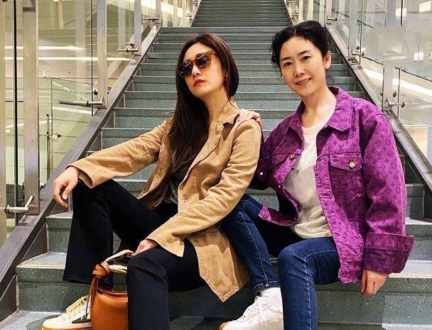 劉蕓曬媽媽照片被辱罵 怒懟:再罵姐讓你付出代價(jià)