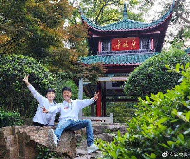 李克勤發文告別《聲生不息》 曬多張合照感謝節目組
