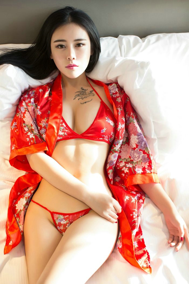 嬌媚性感嬌巧夢瑤mm玩情趣內衣脫落爆乳銷魂誘惑私房寫真