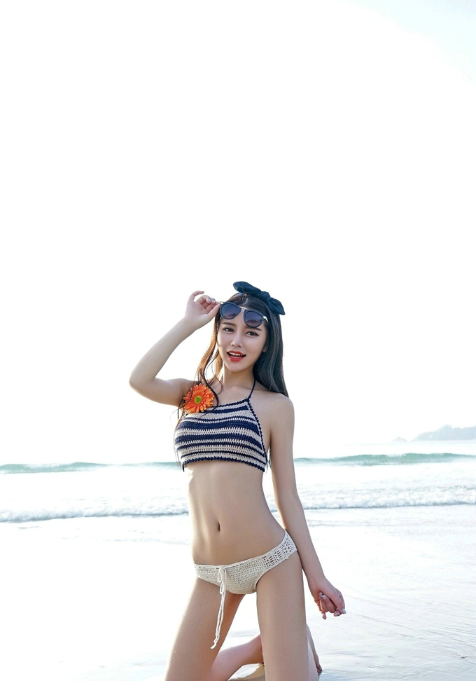 徐妍馨Mandyt性感比基尼濕身誘惑氣質美腿美胸翹臀白嫩肌膚火辣寫真