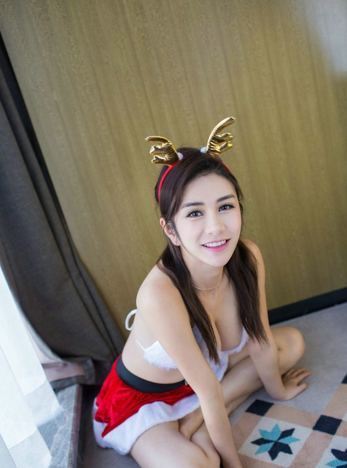 惹火性感艷麗大奶美女私房火辣誘惑寫真