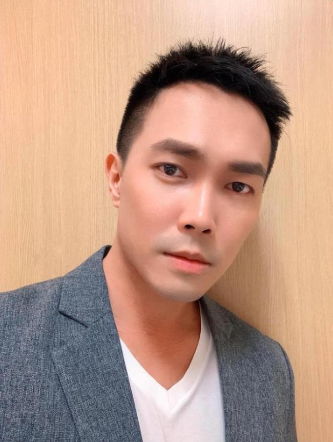 37歲男星被曝婚內(nèi)出軌 冒雨進(jìn)女星香閨徹夜未出