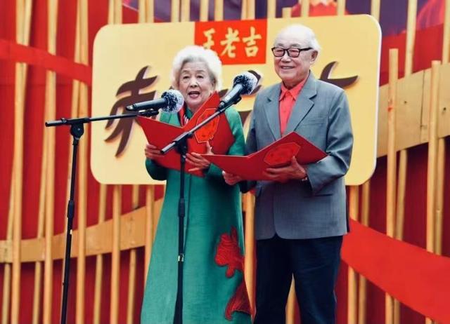 著名演員謝芳丈夫張目病逝 享年92歲