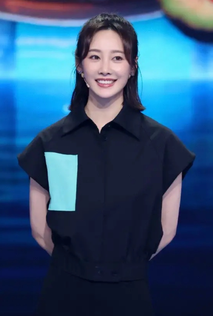 這破圈的緣分！馬頔背后摟抱李純 疑似戀情曝光
