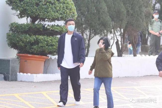 TVB男演員楊明刑滿出獄 拍視頻兩次鞠躬道歉