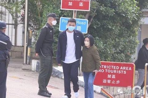 TVB男演員楊明刑滿出獄 拍視頻兩次鞠躬道歉