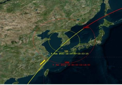 韓國科學技術信息通信部公開的美國地球輻射監測衛星殘骸墜落軌跡預測圖。圖自韓媒