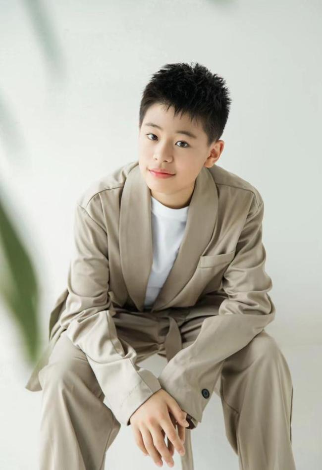 蔡國慶為兒子辦宴席慶生 12歲慶慶濃眉大眼