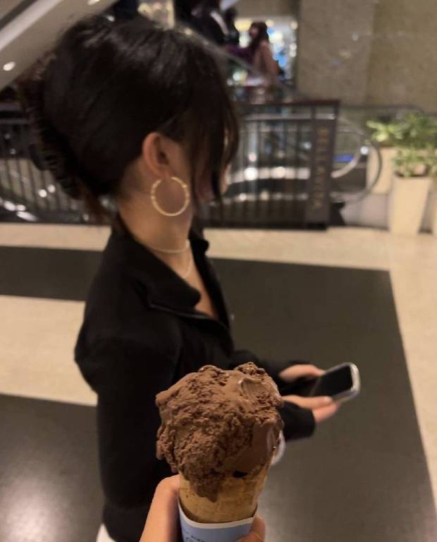吳速玲曬與女兒Grace合照 母女倆同框好似姐妹