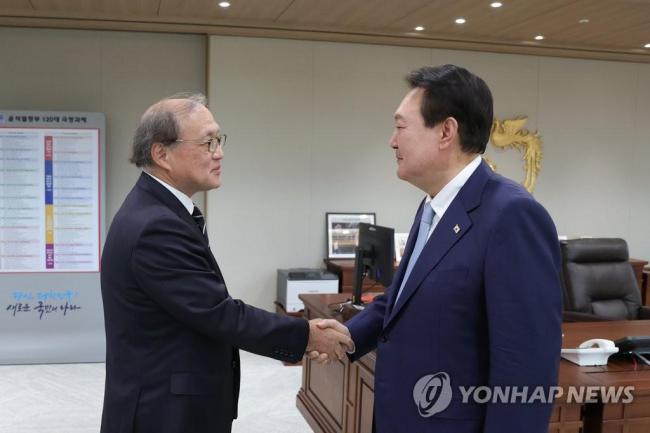 岸田訪韓前夕，日本抗議韓議員登“獨島”卻被韓國回懟