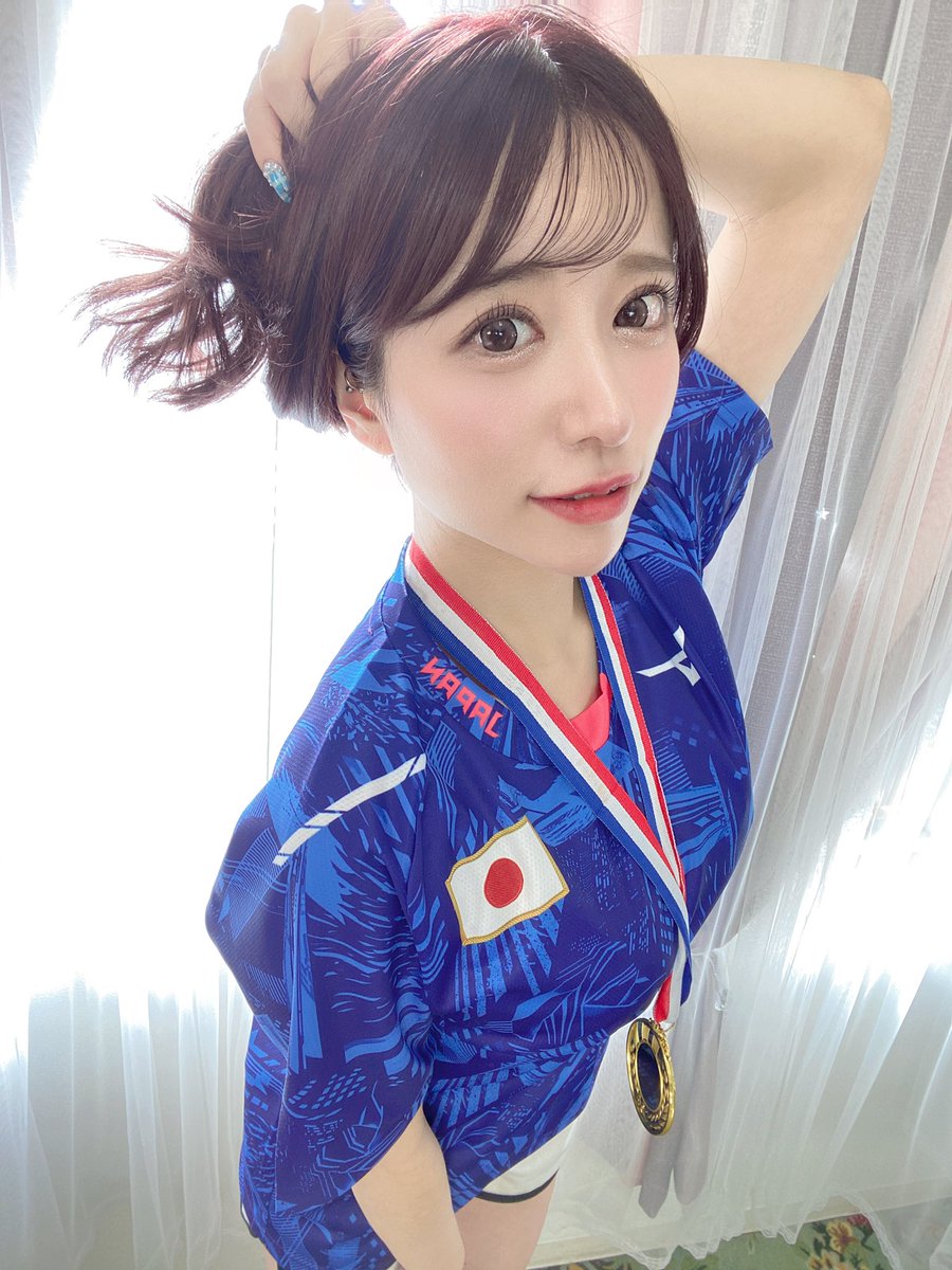 悲報！E罩杯小島南鐵粉“初美鈴”出道4周年宣布今冬引退！募資計劃能共游迪士尼！