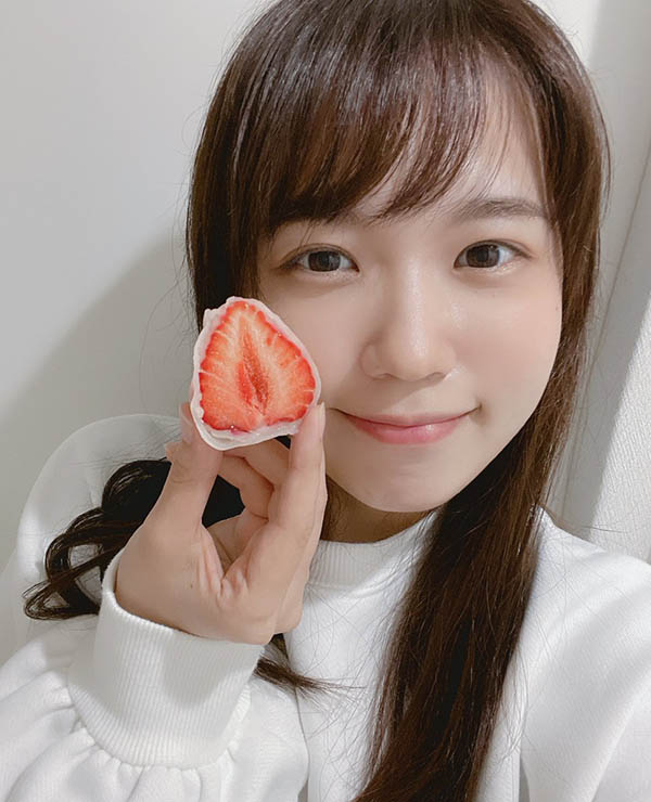 曾經(jīng)進(jìn)行過(guò)偶像活動(dòng)！嬌小美少女“高山鈴”出道、嬌喊最愛(ài)色色的事！