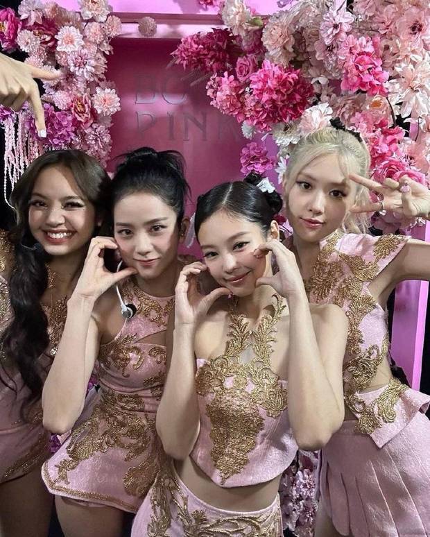 BLACKPINK成團7年 金智秀樸彩英曬合照破解散傳聞