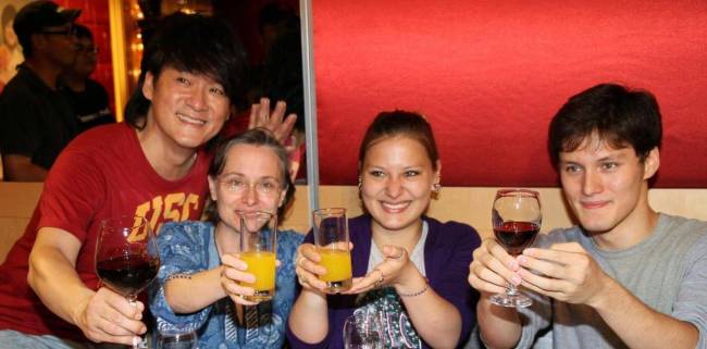 老當益壯！62歲周華健攜老婆游日本